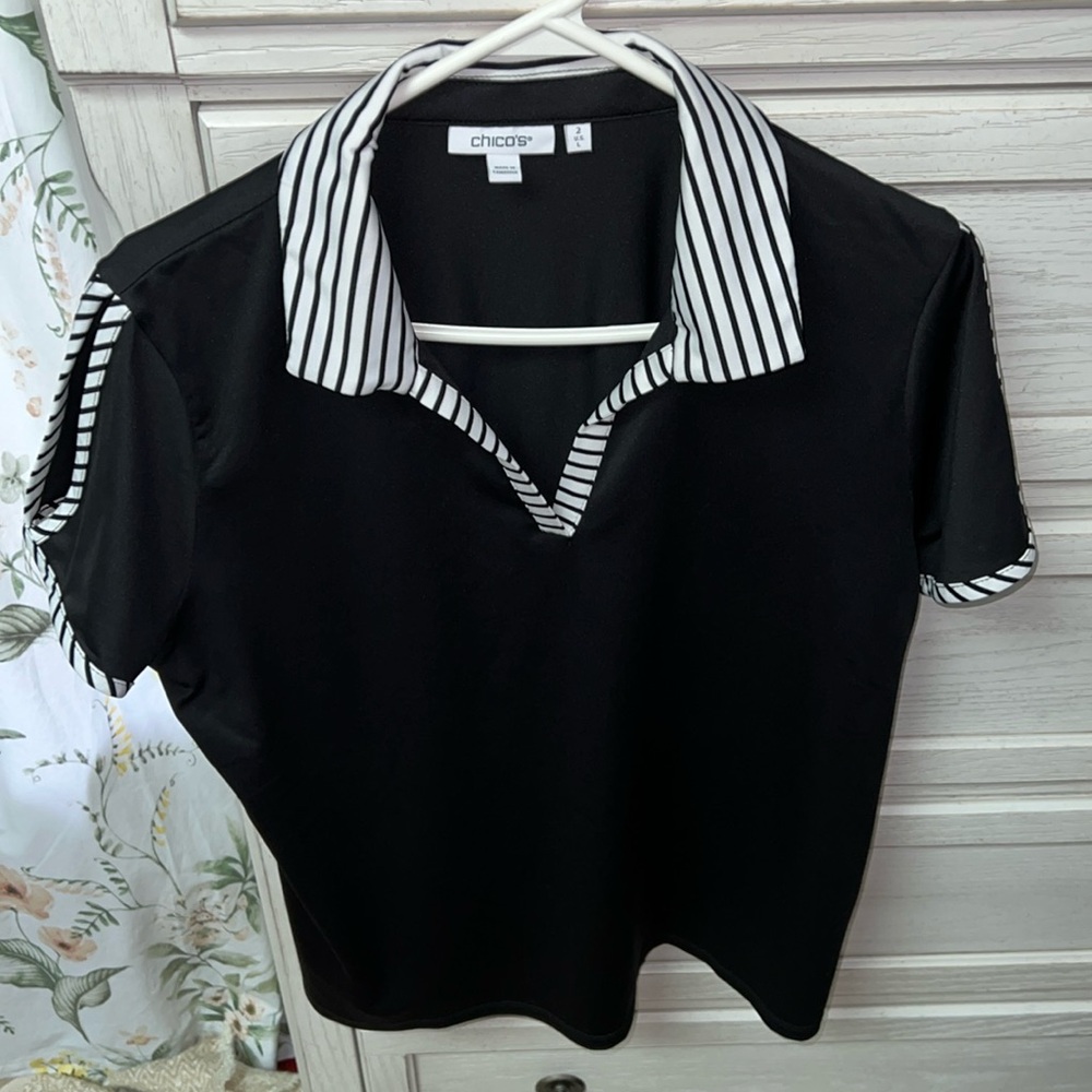 Chicos short sleeve top, collar, v neck , black, Sz 2(L), polyester/ spandex